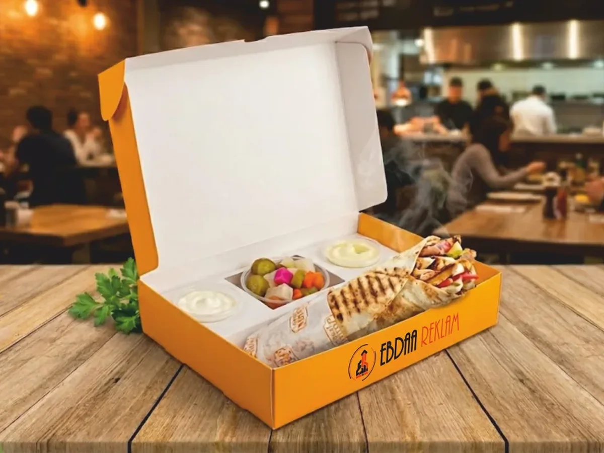 علبة وجبة شاورما وسط BOX02
